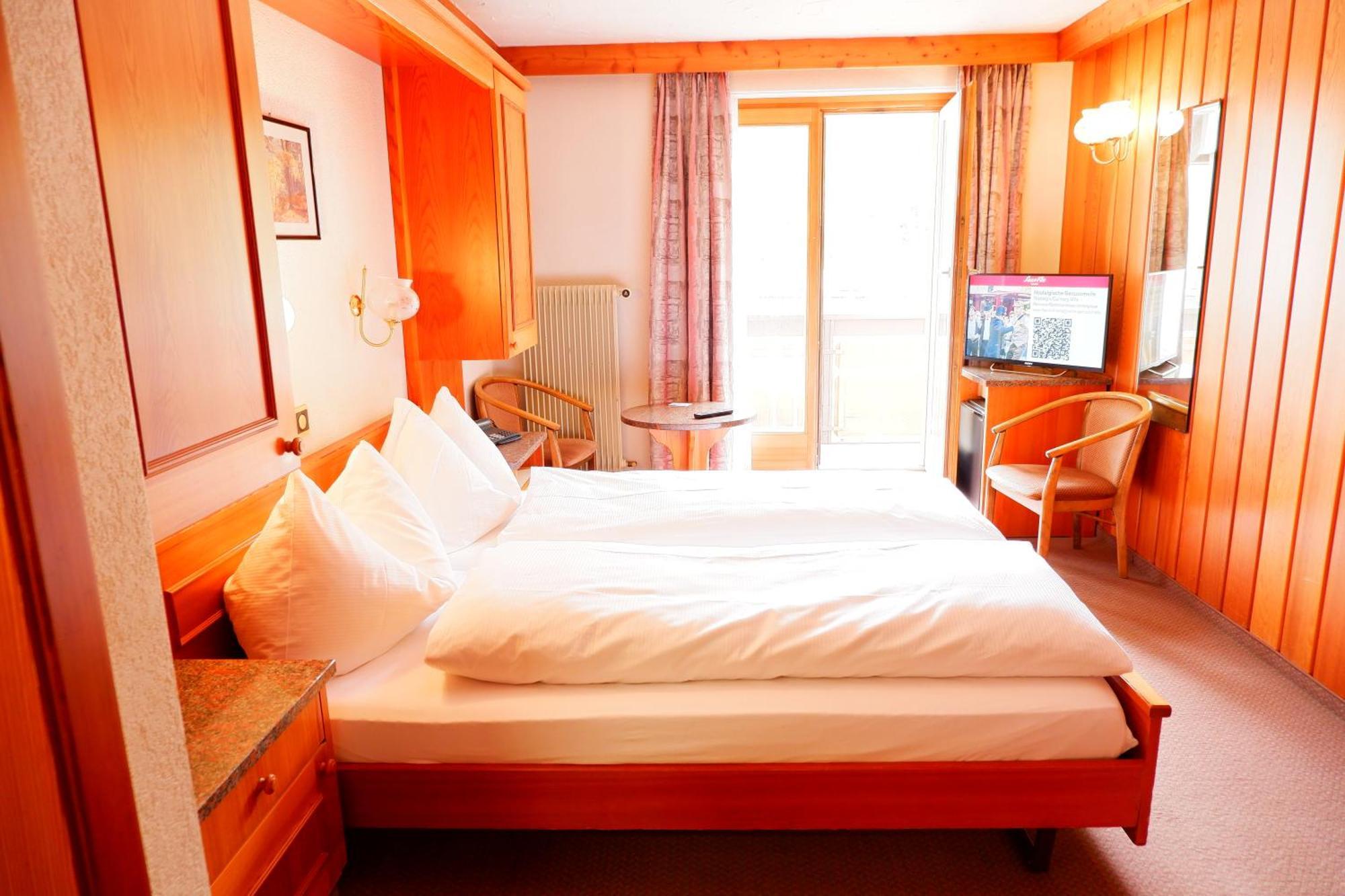 Hotel Christiania Saas Fee Kültér fotó