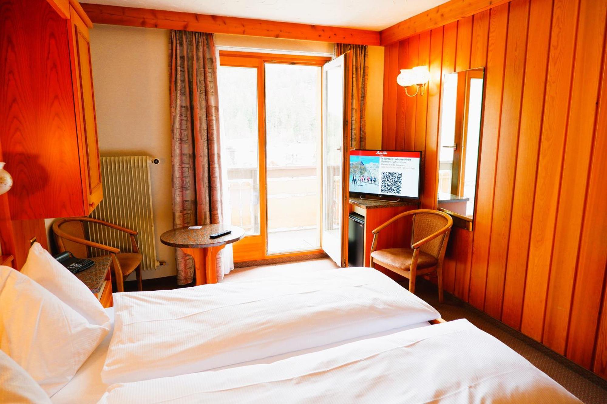 Hotel Christiania Saas Fee Kültér fotó