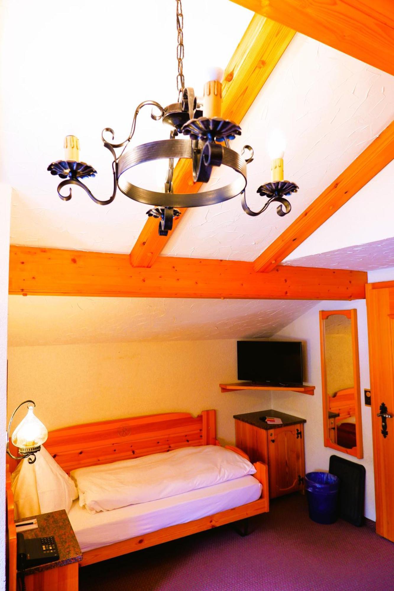 Hotel Christiania Saas Fee Kültér fotó