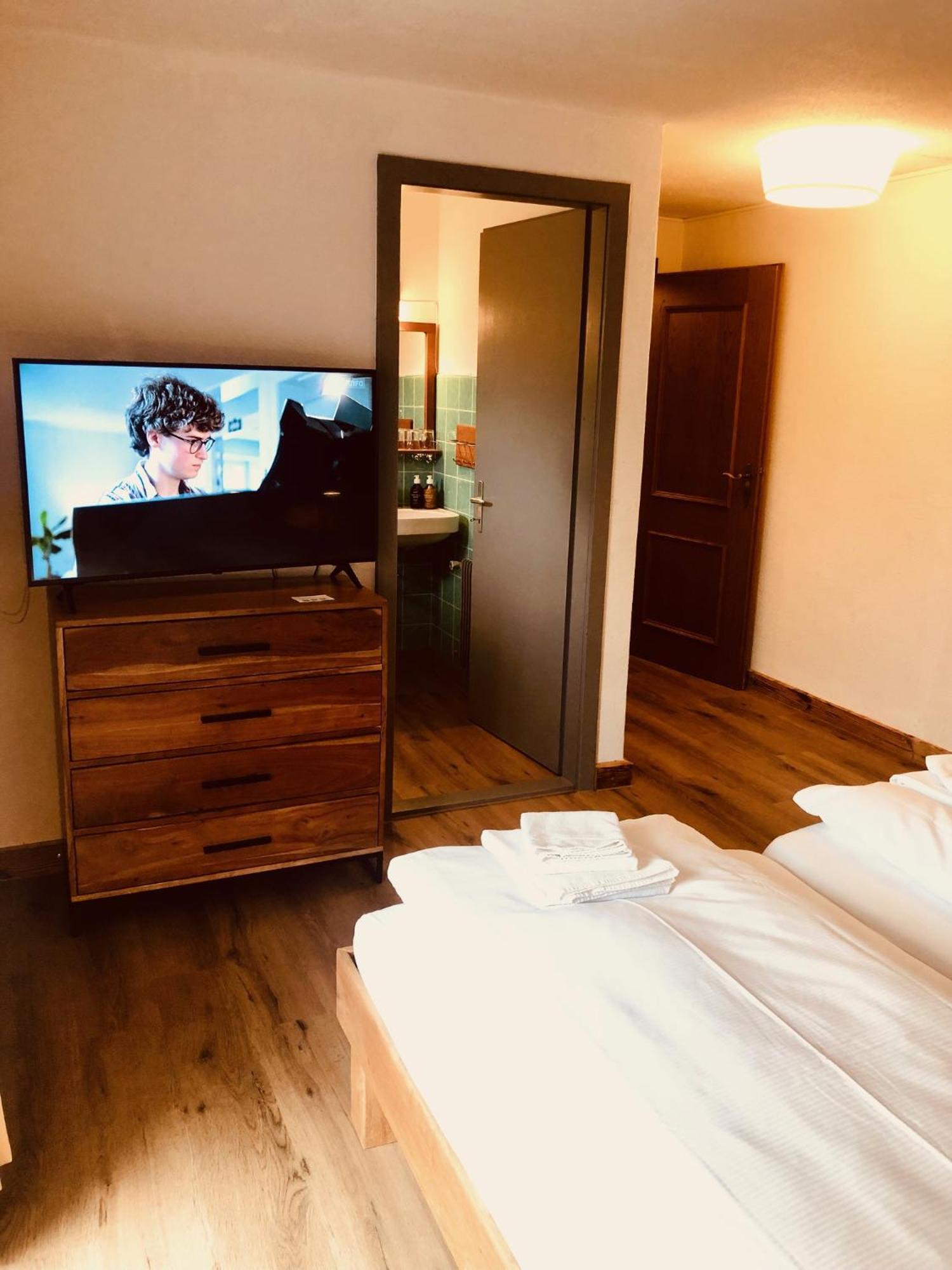 Hotel Christiania Saas Fee Kültér fotó
