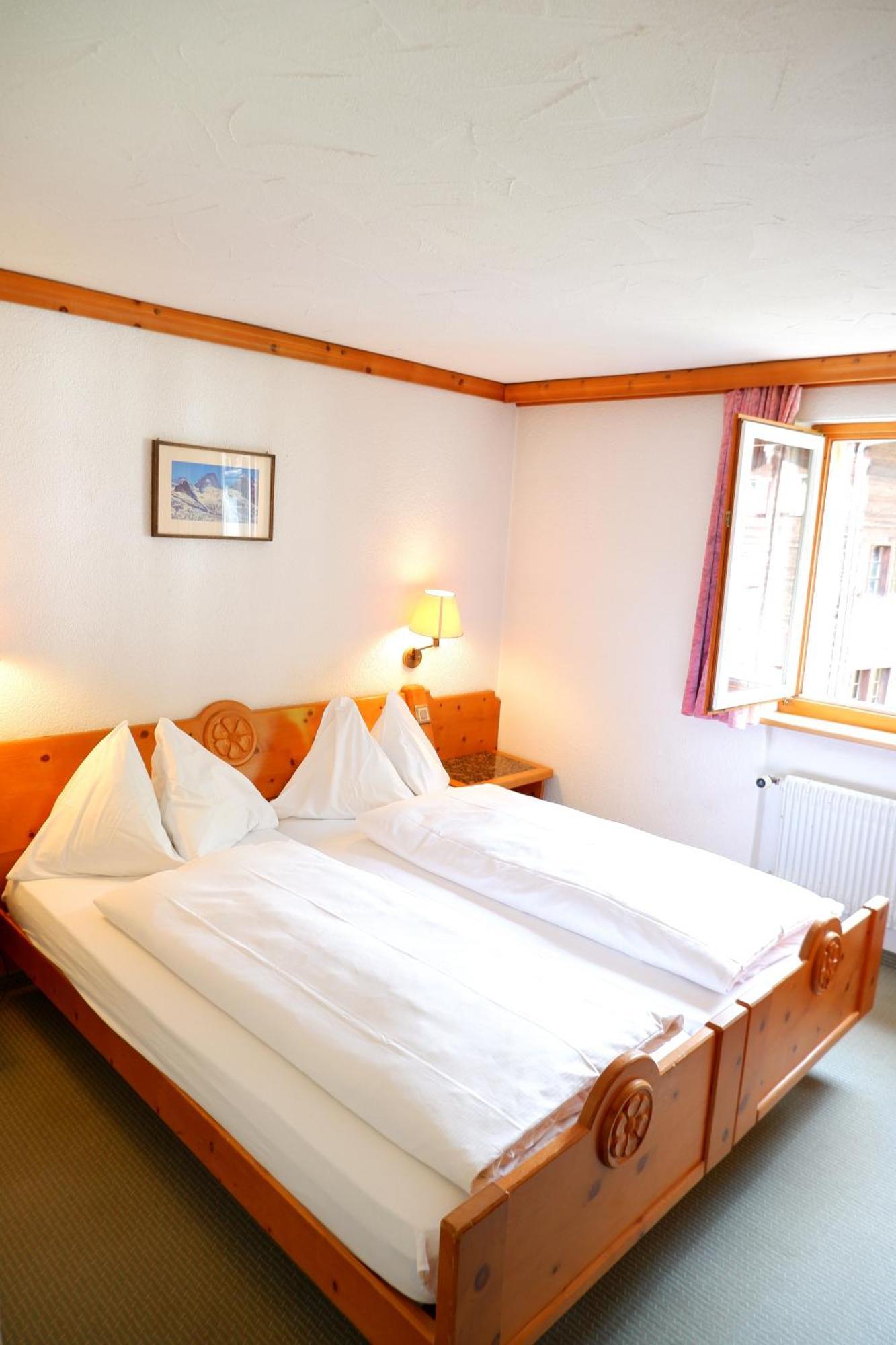 Hotel Christiania Saas Fee Kültér fotó