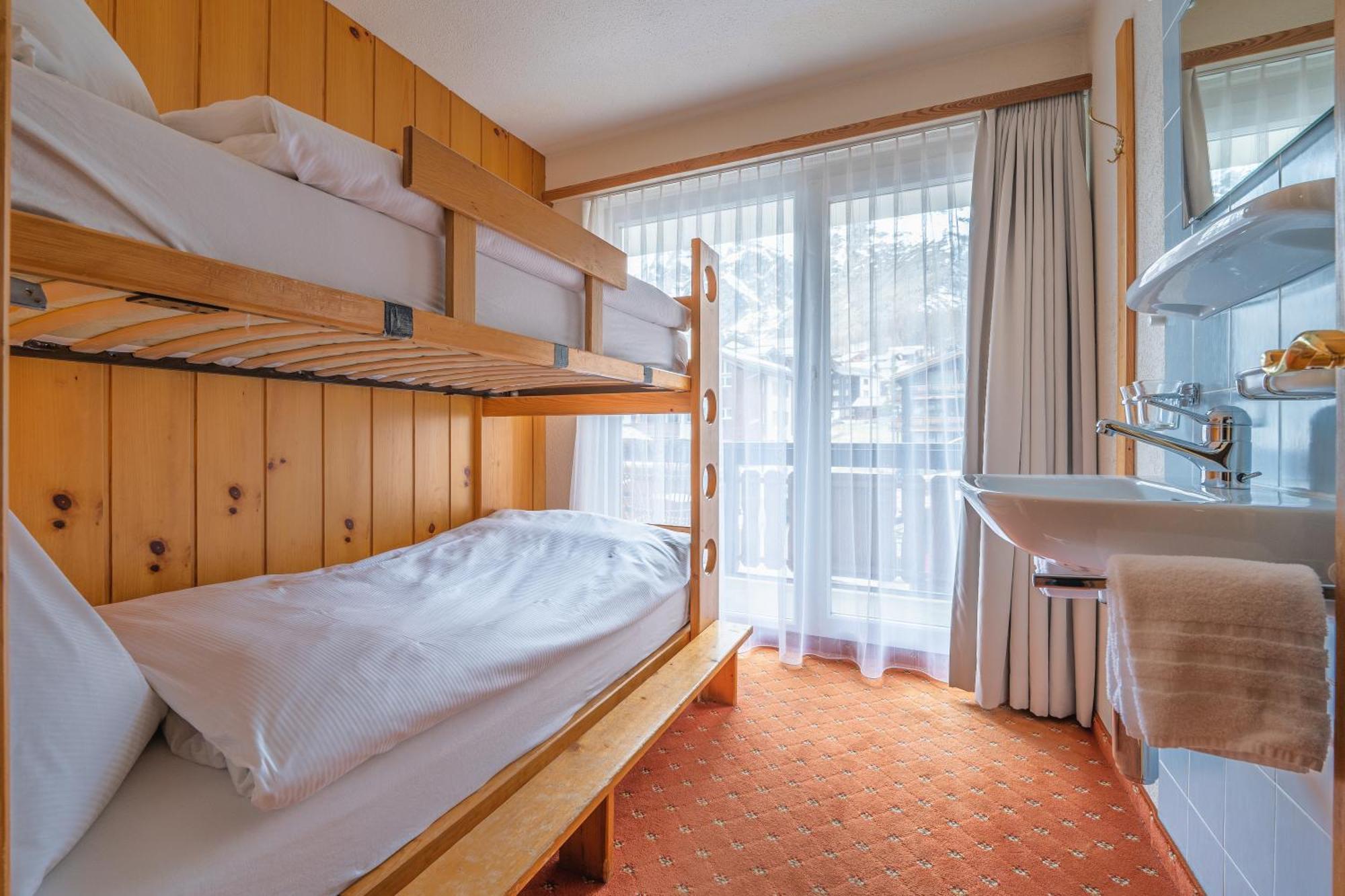 Hotel Christiania Saas Fee Kültér fotó