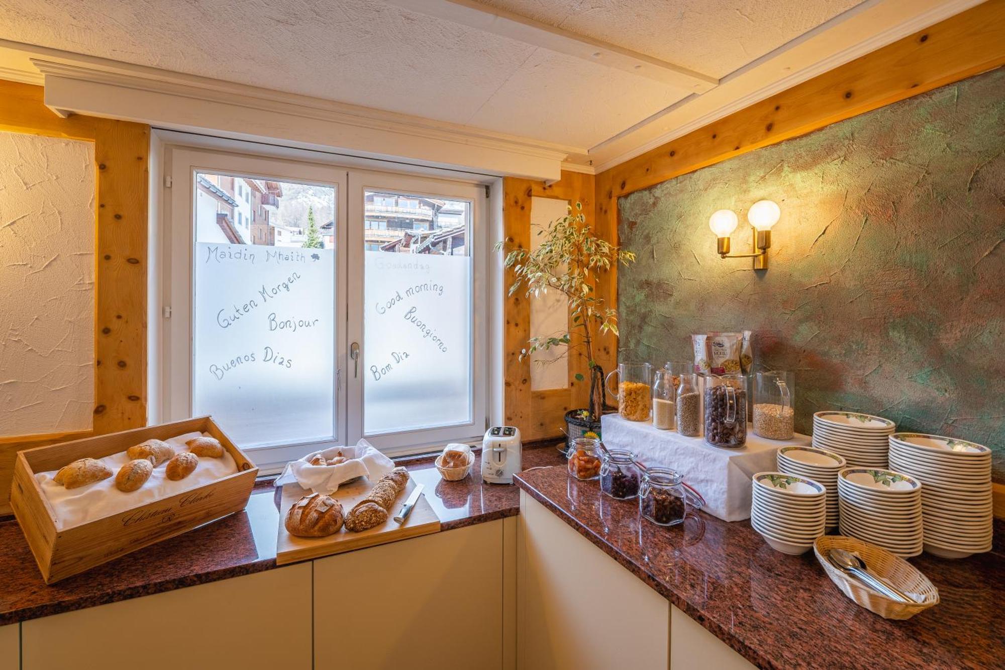 Hotel Christiania Saas Fee Kültér fotó