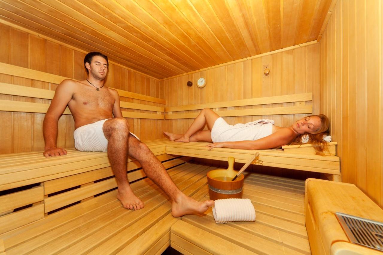 Hotel Christiania Saas Fee Kültér fotó